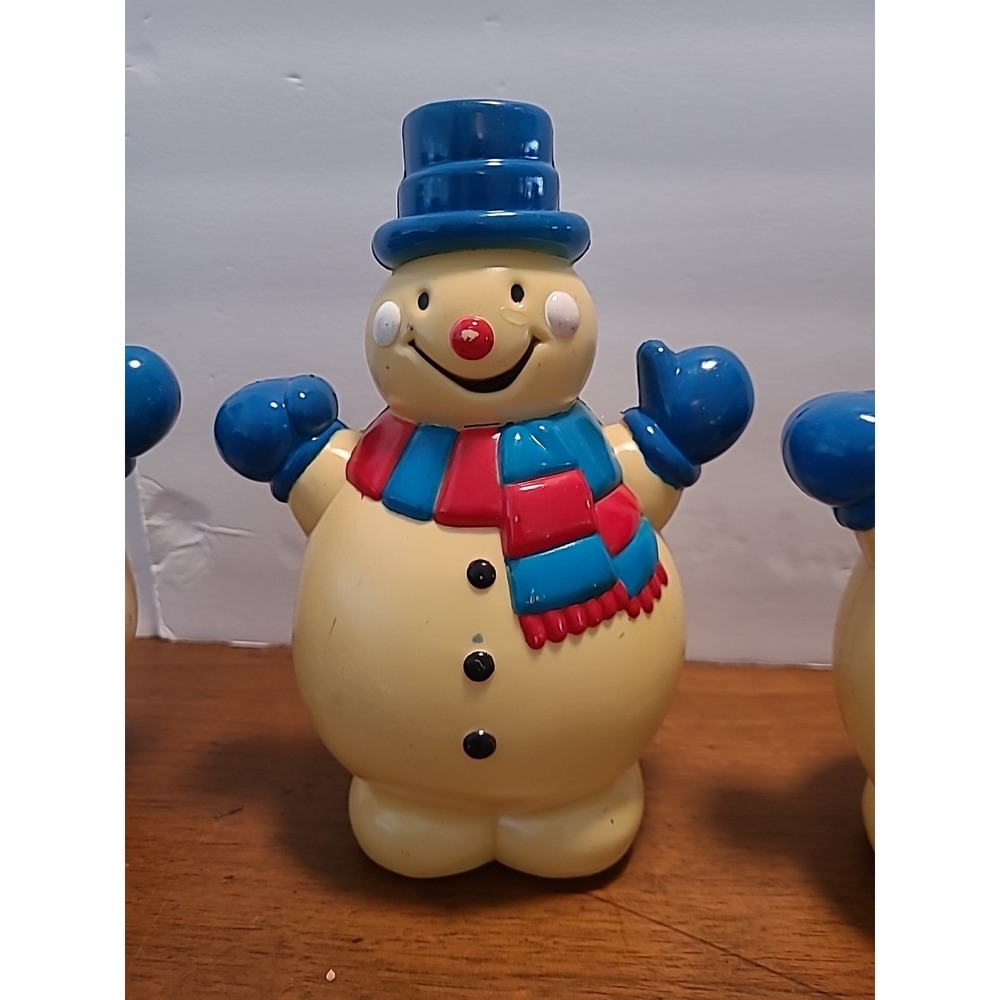 Vintage 4 Christmas Snowman Blow Mold Plastic 8" Blue Hats And Gloves‎